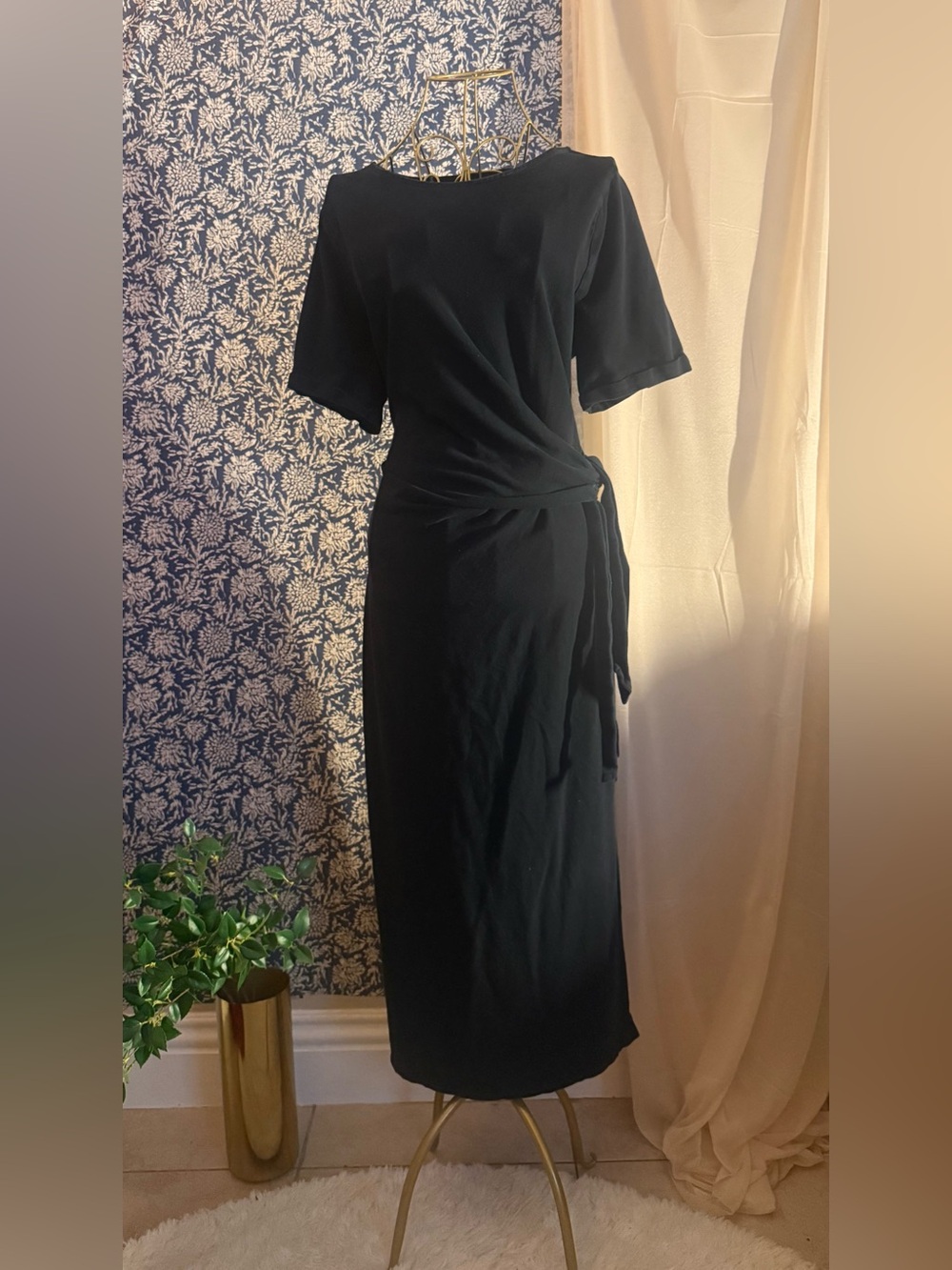 On 34th Black Short-Sleeve Casual Midi Dress | Large